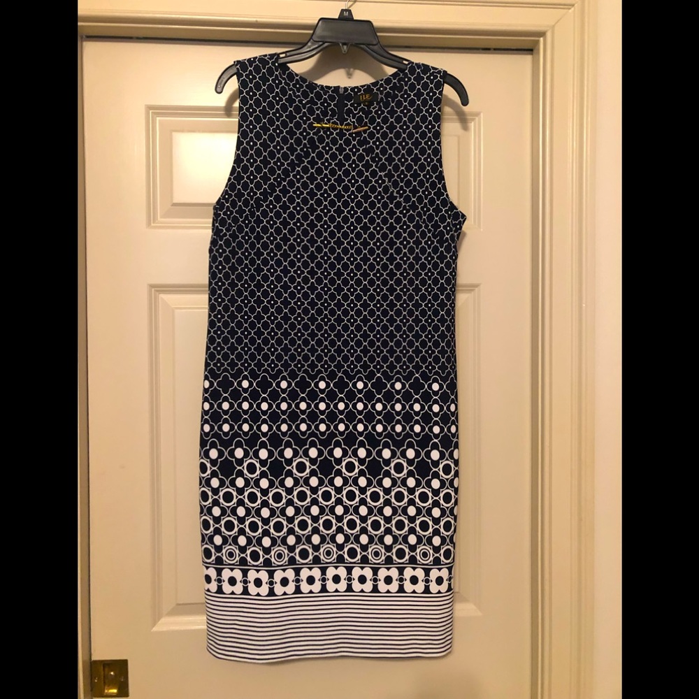 Navy & White Sleeveless Dress